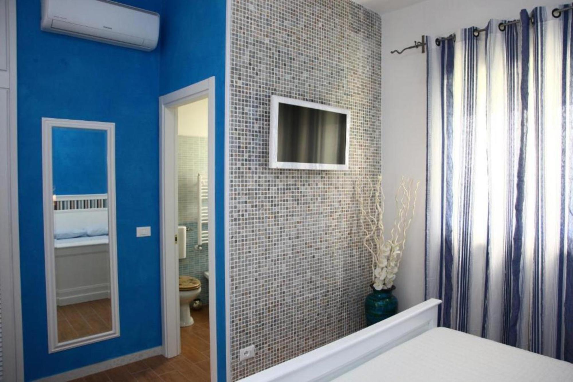 Bed And Breakfast Bagno Venezia Marina Di Carrara Esterno foto