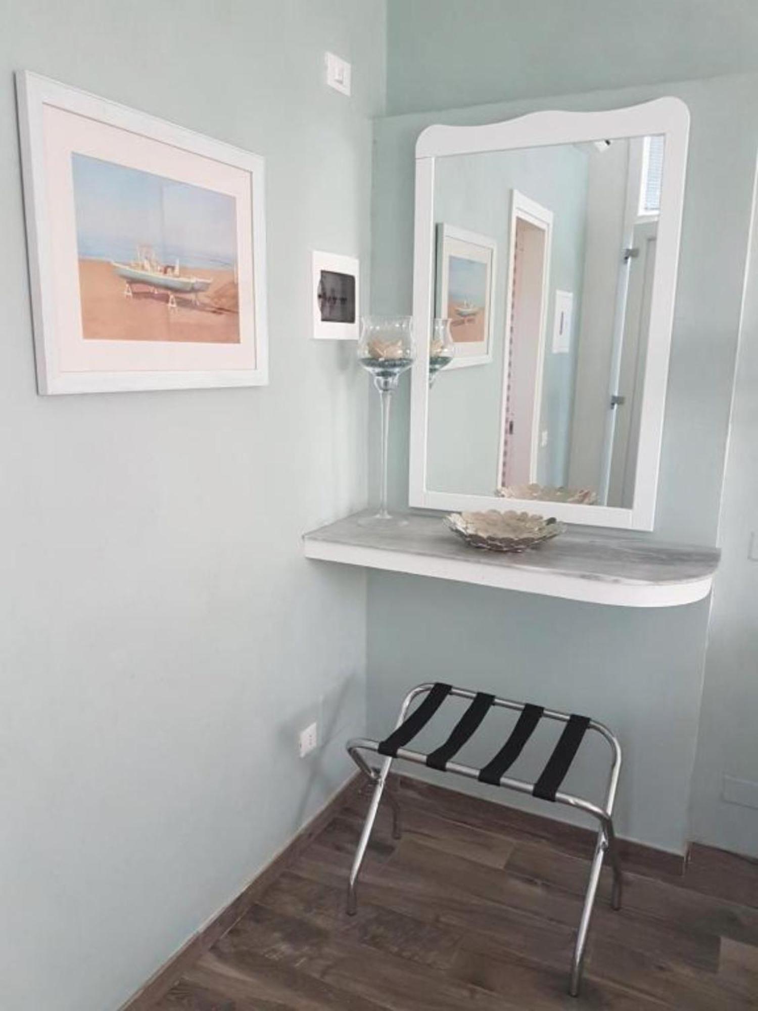 Bed And Breakfast Bagno Venezia Marina Di Carrara Esterno foto