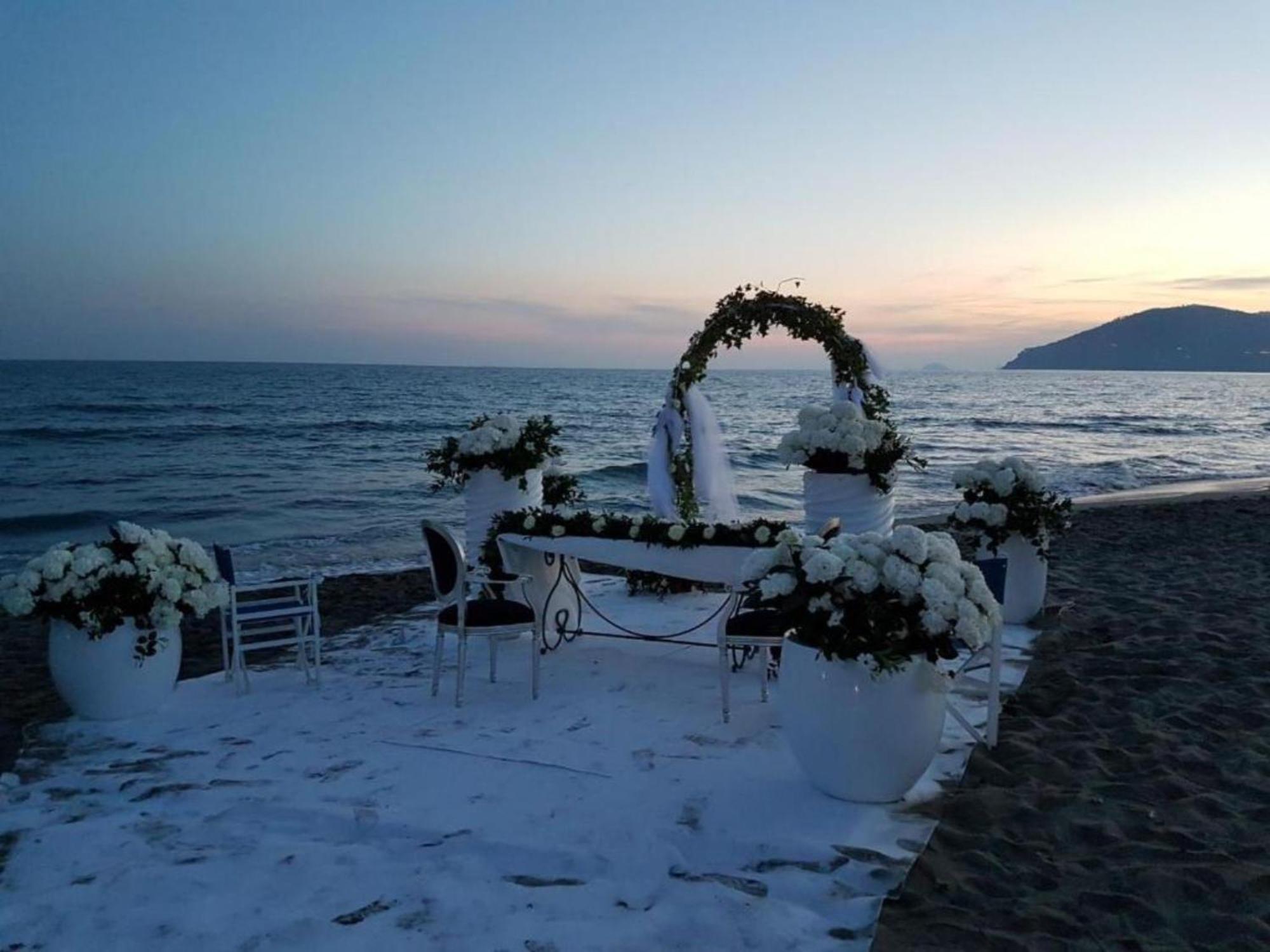 Bed And Breakfast Bagno Venezia Marina Di Carrara Esterno foto